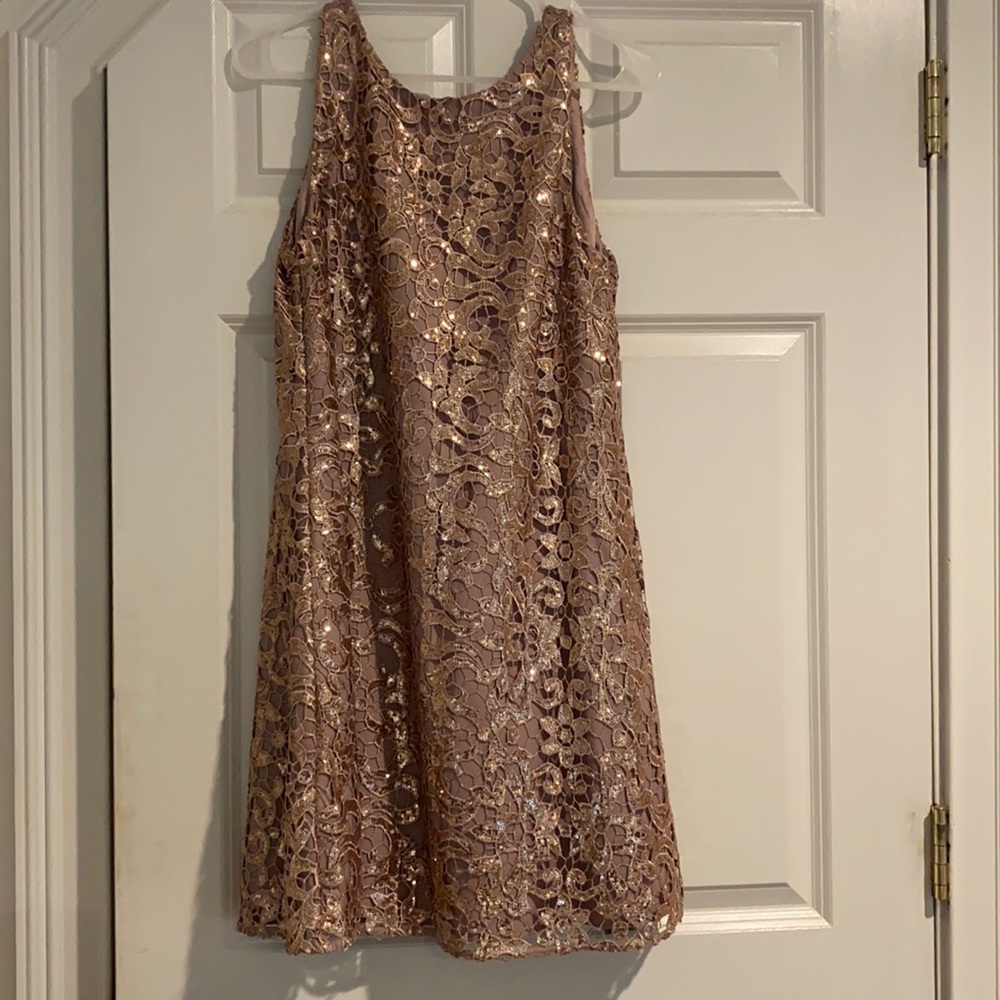 Light purple formal dress with sequins! Size 6